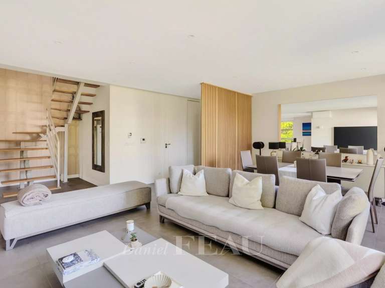 Apartment Rueil-Malmaison - 3 bedrooms - 101m²
