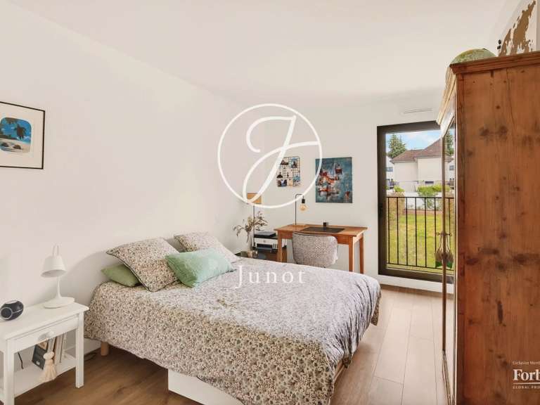 Appartement Rueil-Malmaison - 4 chambres - 117m²