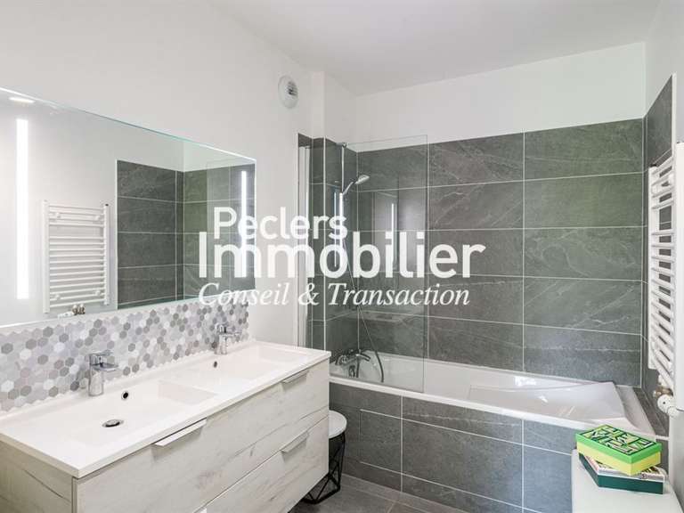 Appartement Rueil-Malmaison - 3 chambres - 102m²