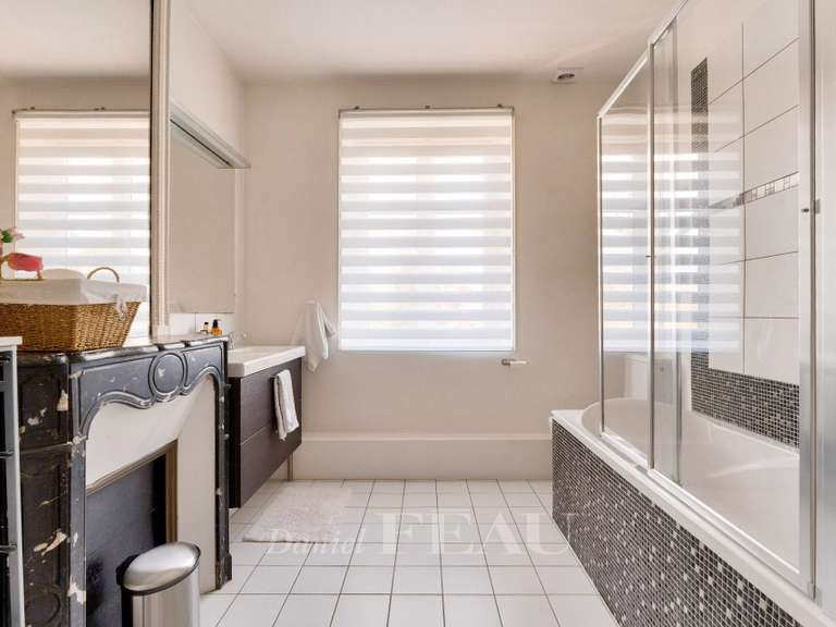 Hôtel particulier Rueil-Malmaison - 6 chambres - 296m²