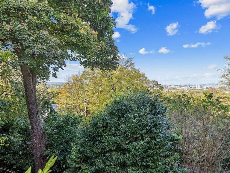 Maison Rueil-Malmaison - 6 chambres - 452m²