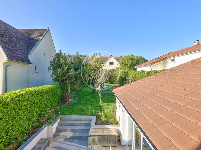 House Rueil-Malmaison - 4 bedrooms - 250m²