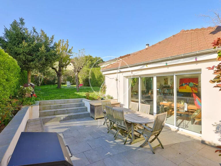 House Rueil-Malmaison - 4 bedrooms - 250m²