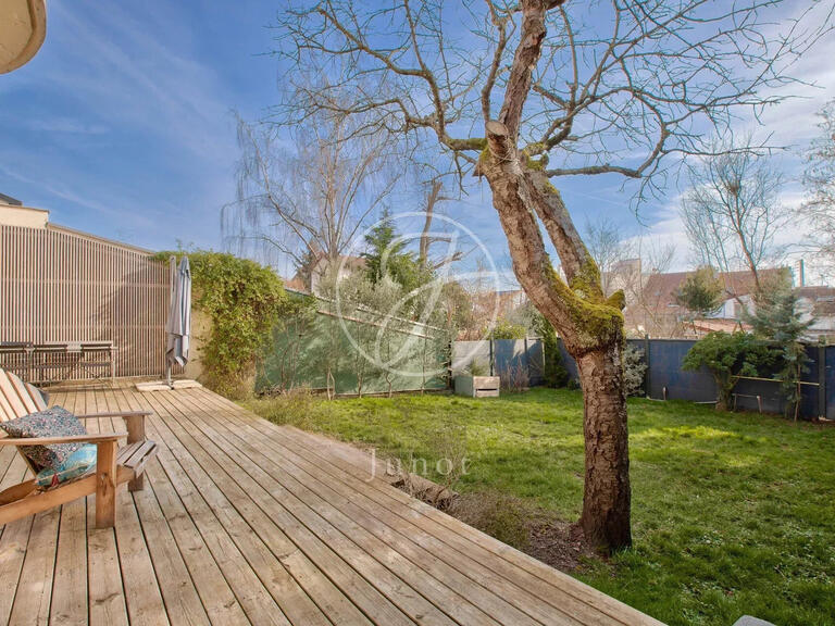 House Rueil-Malmaison - 4 bedrooms - 153m²