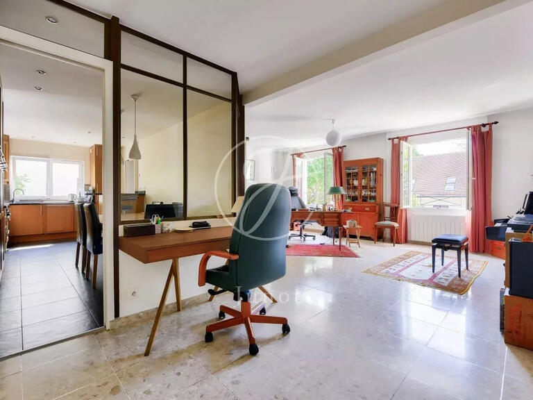 Maison Rueil-Malmaison - 5 chambres - 197m²