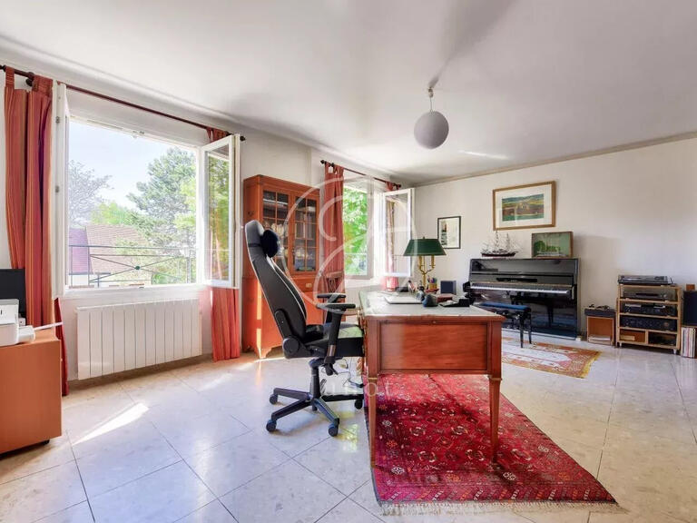Maison Rueil-Malmaison - 5 chambres - 197m²