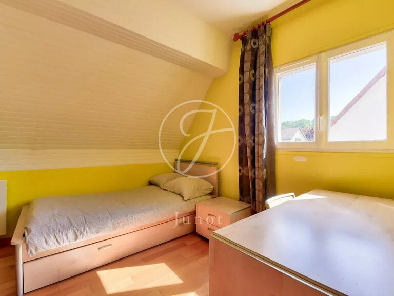 Maison Rueil-Malmaison - 5 chambres - 197m²