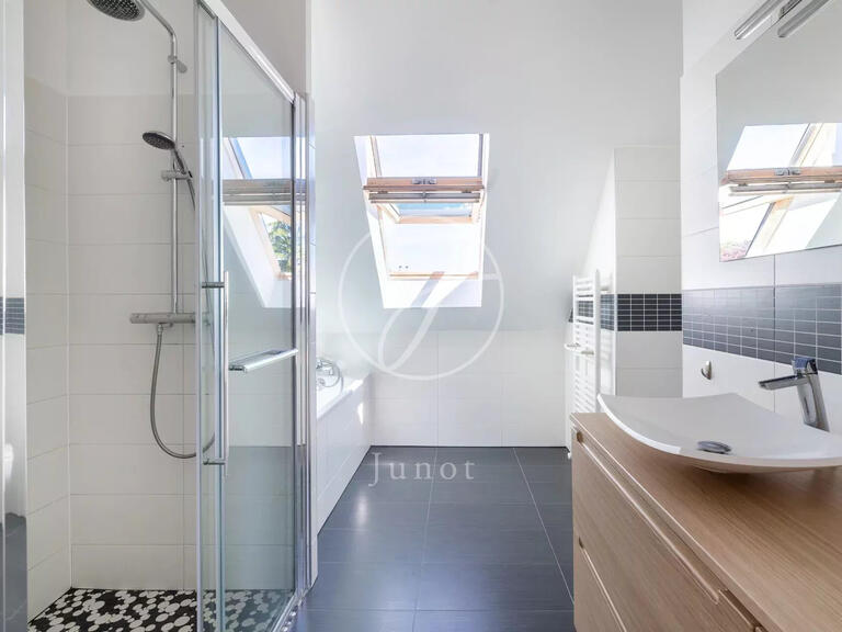 Maison Rueil-Malmaison - 4 chambres - 130m²