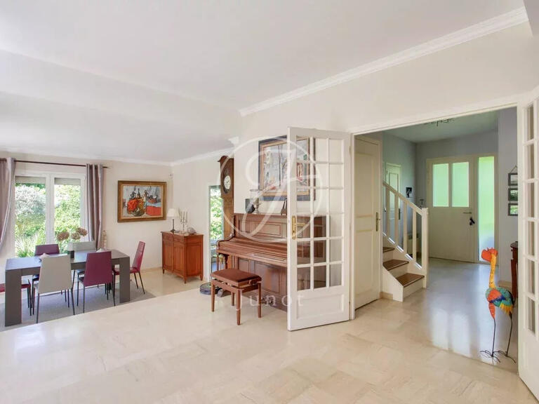 House Rueil-Malmaison - 5 bedrooms - 188m²