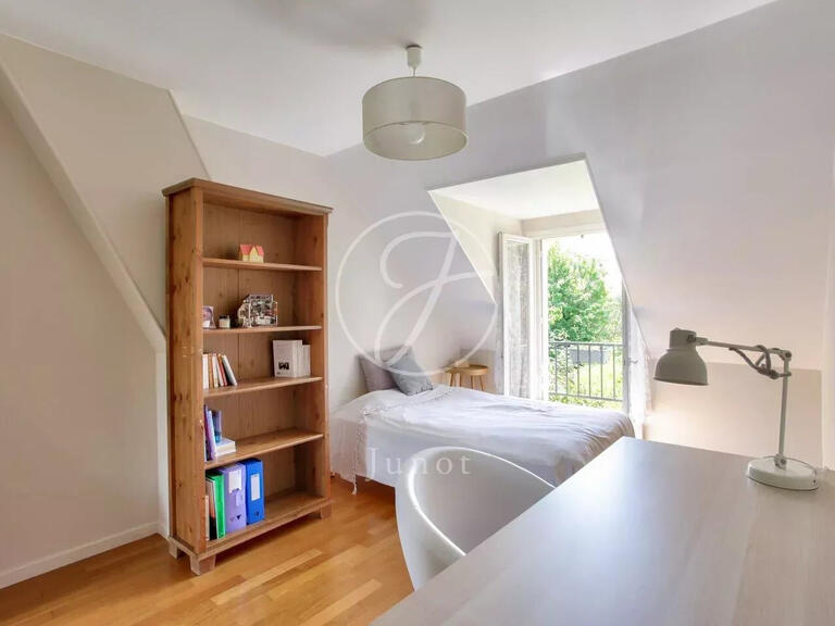 House Rueil-Malmaison - 5 bedrooms - 188m²