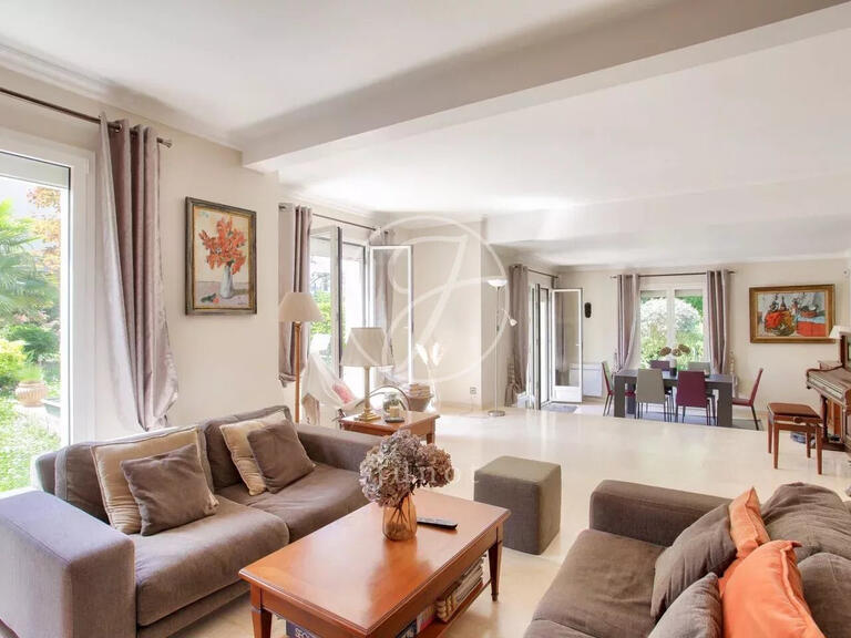 House Rueil-Malmaison - 5 bedrooms - 188m²