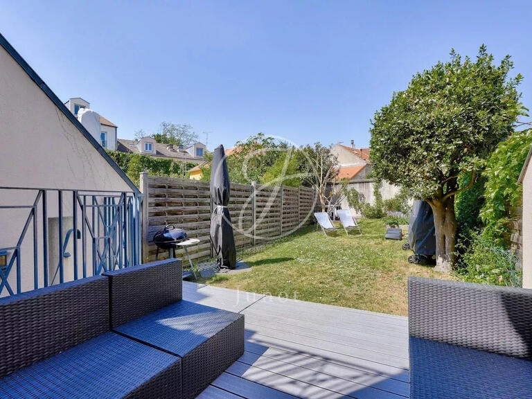 House Rueil-Malmaison - 4 bedrooms - 159m²