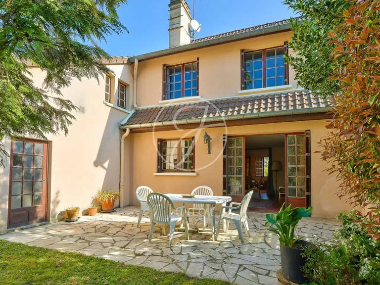 Maison Rueil-Malmaison - 4 chambres - 160m²