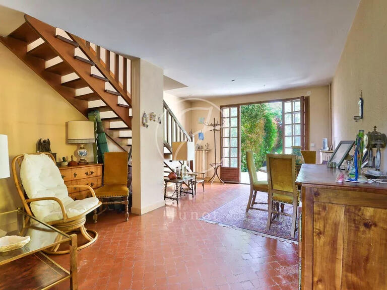 House Rueil-Malmaison - 4 bedrooms - 160m²
