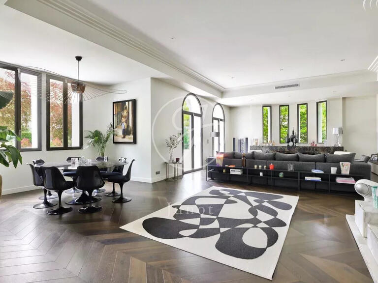 House Rueil-Malmaison - 4 bedrooms - 410m²