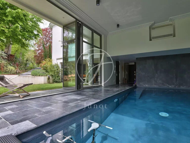 Maison Rueil-Malmaison - 4 chambres - 410m²