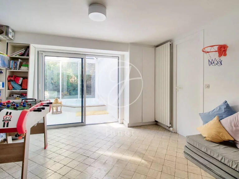 Maison Rueil-Malmaison - 4 chambres - 214m²