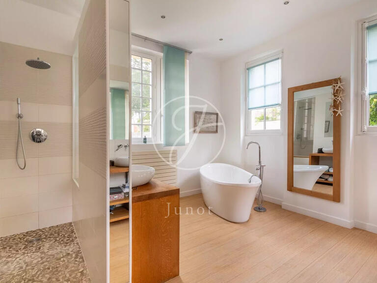 Maison Rueil-Malmaison - 8 chambres - 586m²