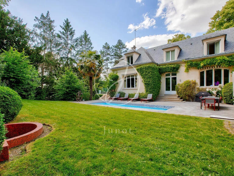 House Rueil-Malmaison - 4 bedrooms - 486m²