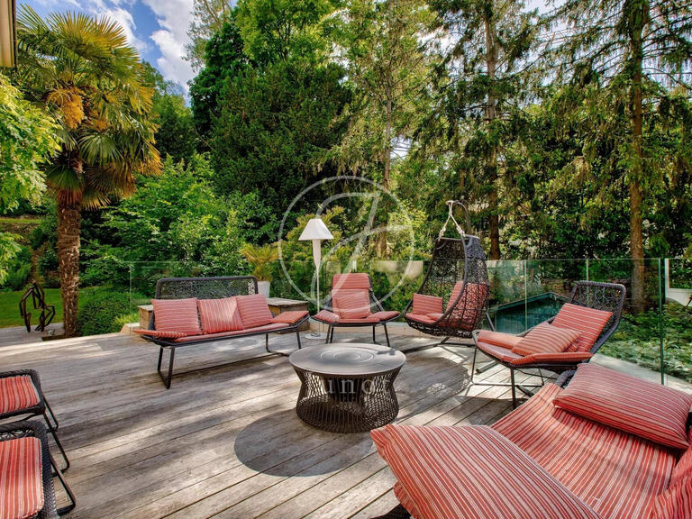 House Rueil-Malmaison - 4 bedrooms - 486m²
