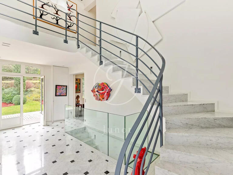 Maison Rueil-Malmaison - 4 chambres - 486m²