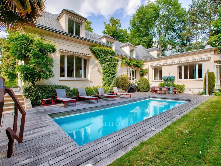 House Rueil-Malmaison - 4 bedrooms - 486m²