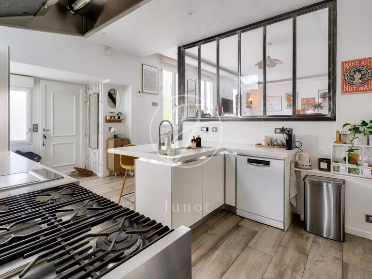 Maison Rueil-Malmaison - 5 chambres - 228m²