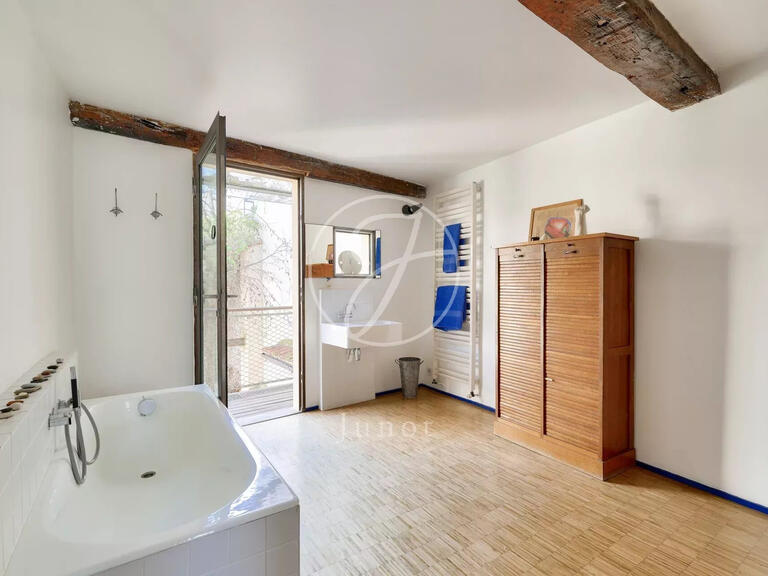 Maison Rueil-Malmaison - 3 chambres - 205m²