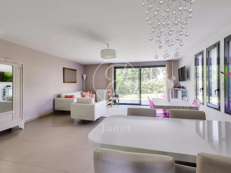 Maison Rueil-Malmaison - 4 chambres - 136m²