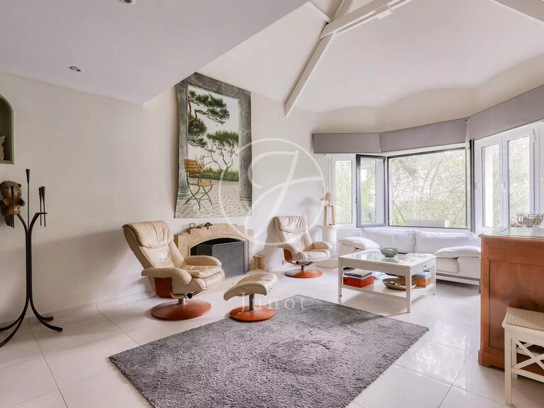 Maison Rueil-Malmaison - 3 chambres - 220m²