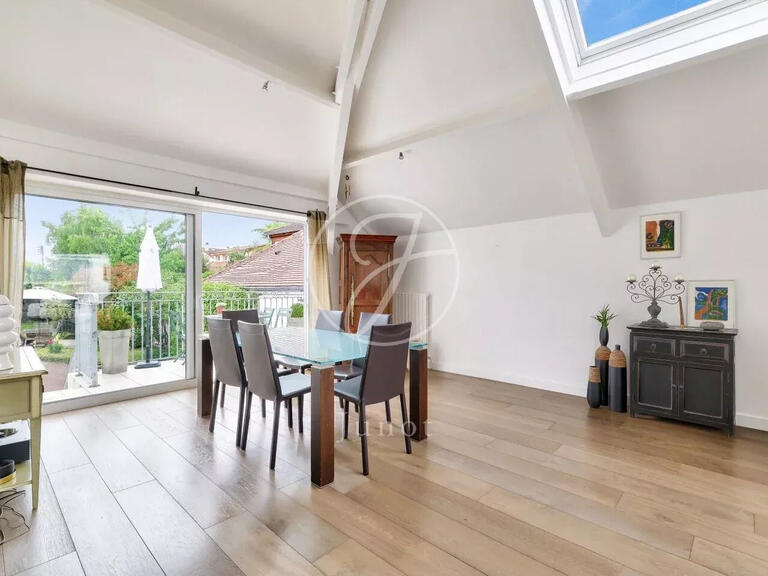 Maison Rueil-Malmaison - 4 chambres - 206m²