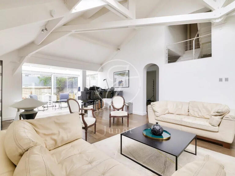 Maison Rueil-Malmaison - 4 chambres - 206m²