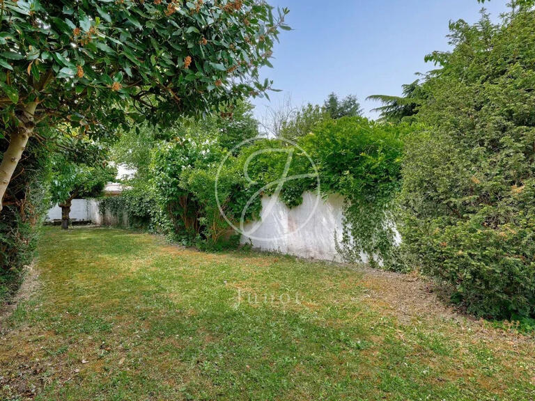 Maison Rueil-Malmaison - 4 chambres - 206m²