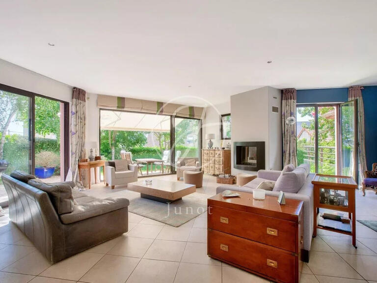 Maison Rueil-Malmaison - 5 chambres - 288m²