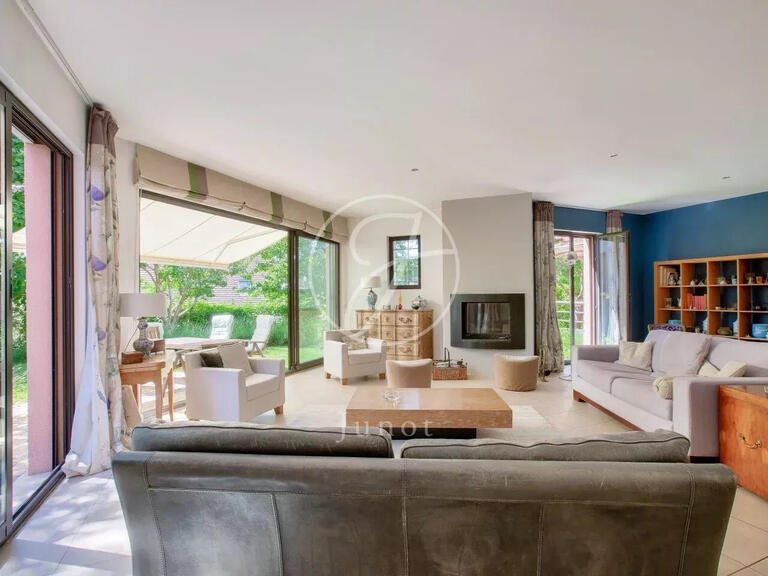 Maison Rueil-Malmaison - 5 chambres - 288m²