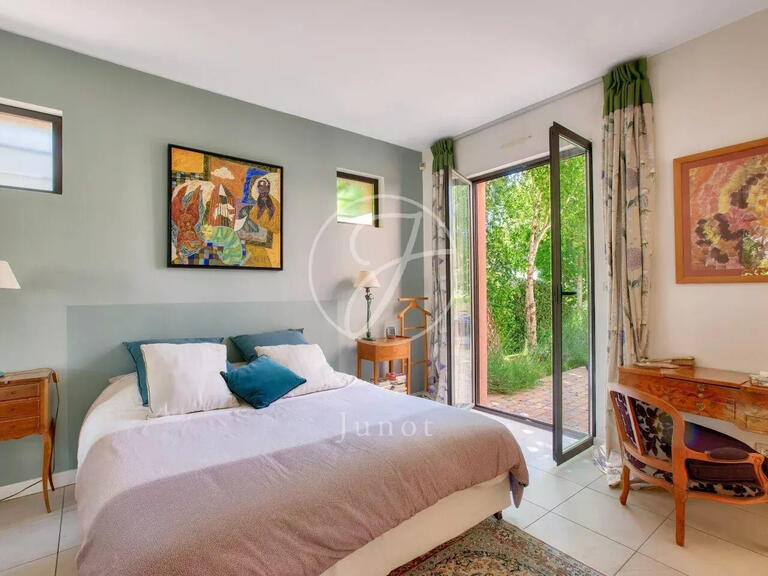 Maison Rueil-Malmaison - 5 chambres - 288m²