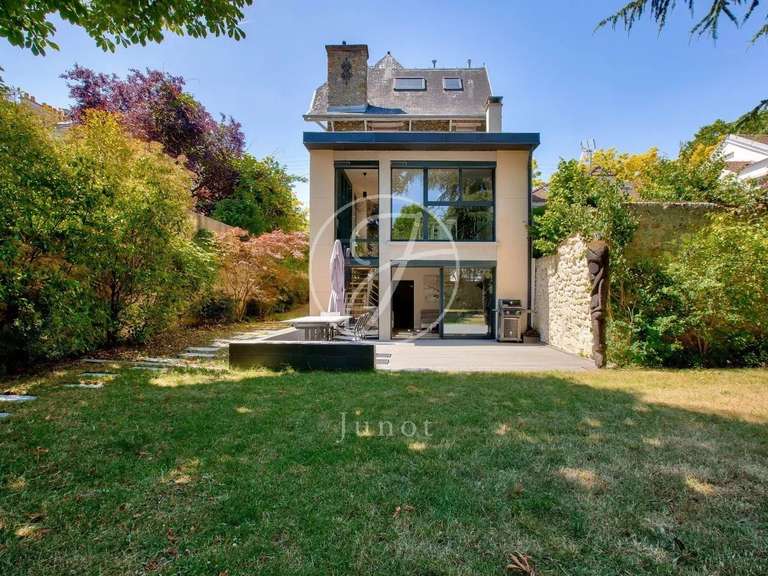 Maison Rueil-Malmaison - 4 chambres - 220m²