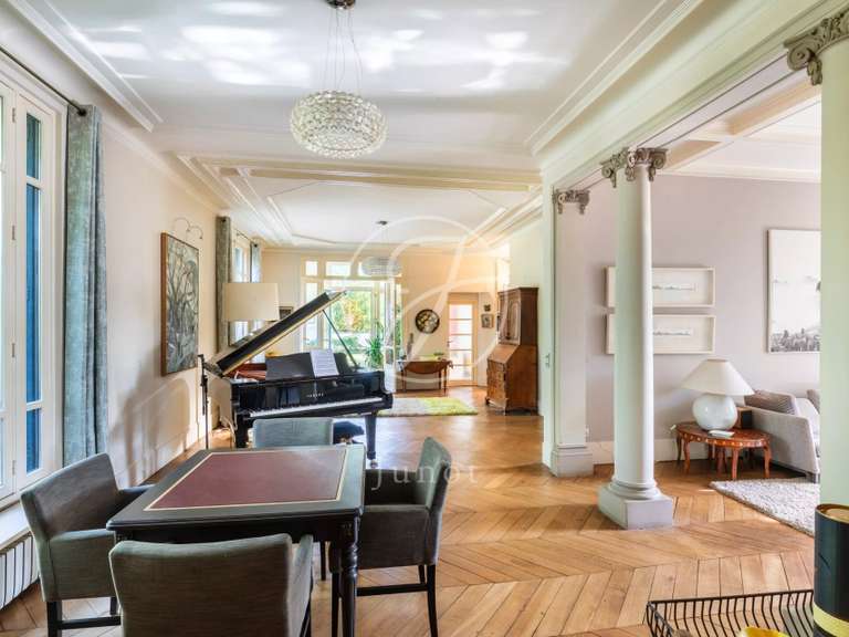 Maison Rueil-Malmaison - 6 chambres - 700m²