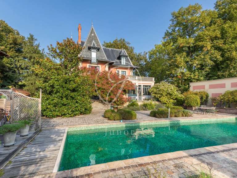 Maison Rueil-Malmaison - 6 chambres - 700m²