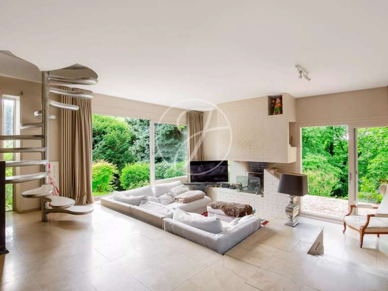 Maison Rueil-Malmaison - 5 chambres - 252m²