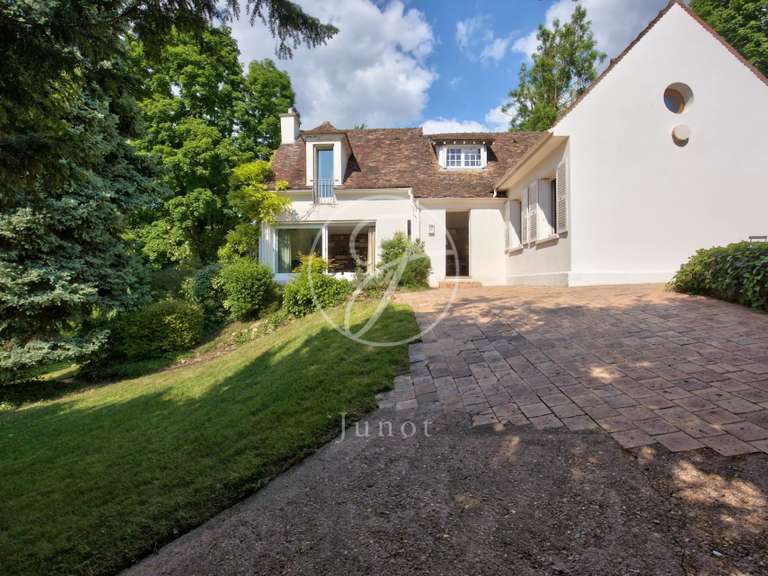 Maison Rueil-Malmaison - 5 chambres - 252m²