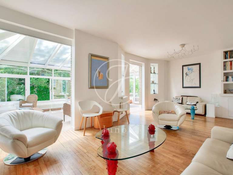 Maison Rueil-Malmaison - 5 chambres - 260m²