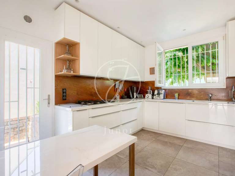 Maison Rueil-Malmaison - 5 chambres - 260m²