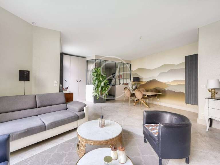 House Rueil-Malmaison - 3 bedrooms - 141m²