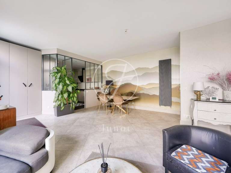 House Rueil-Malmaison - 3 bedrooms - 141m²