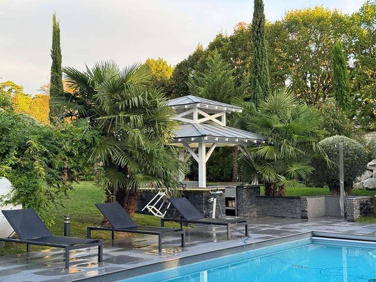 House Rueil-Malmaison - 4 bedrooms