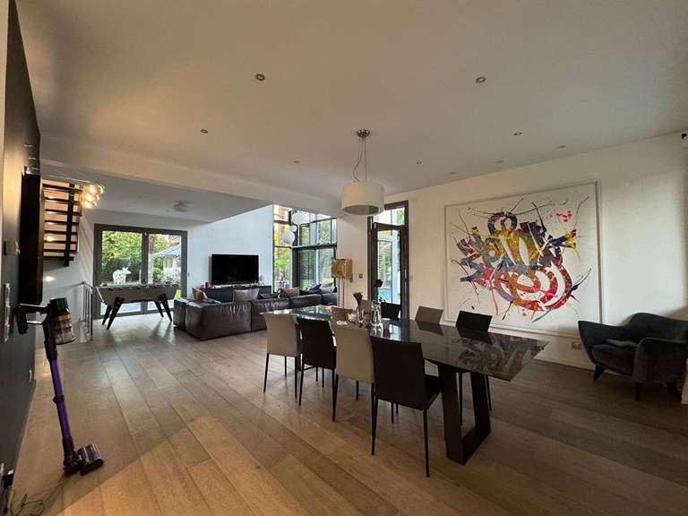 House Rueil-Malmaison - 4 bedrooms