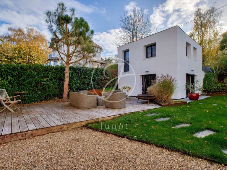 House Rueil-Malmaison - 7 bedrooms - 300m²