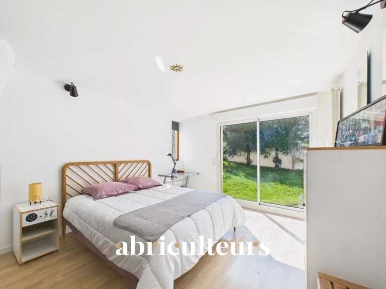 Maison Rueil-Malmaison - 3 chambres - 161m²