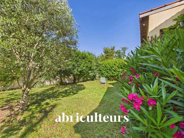 Maison Rueil-Malmaison - 3 chambres - 161m²